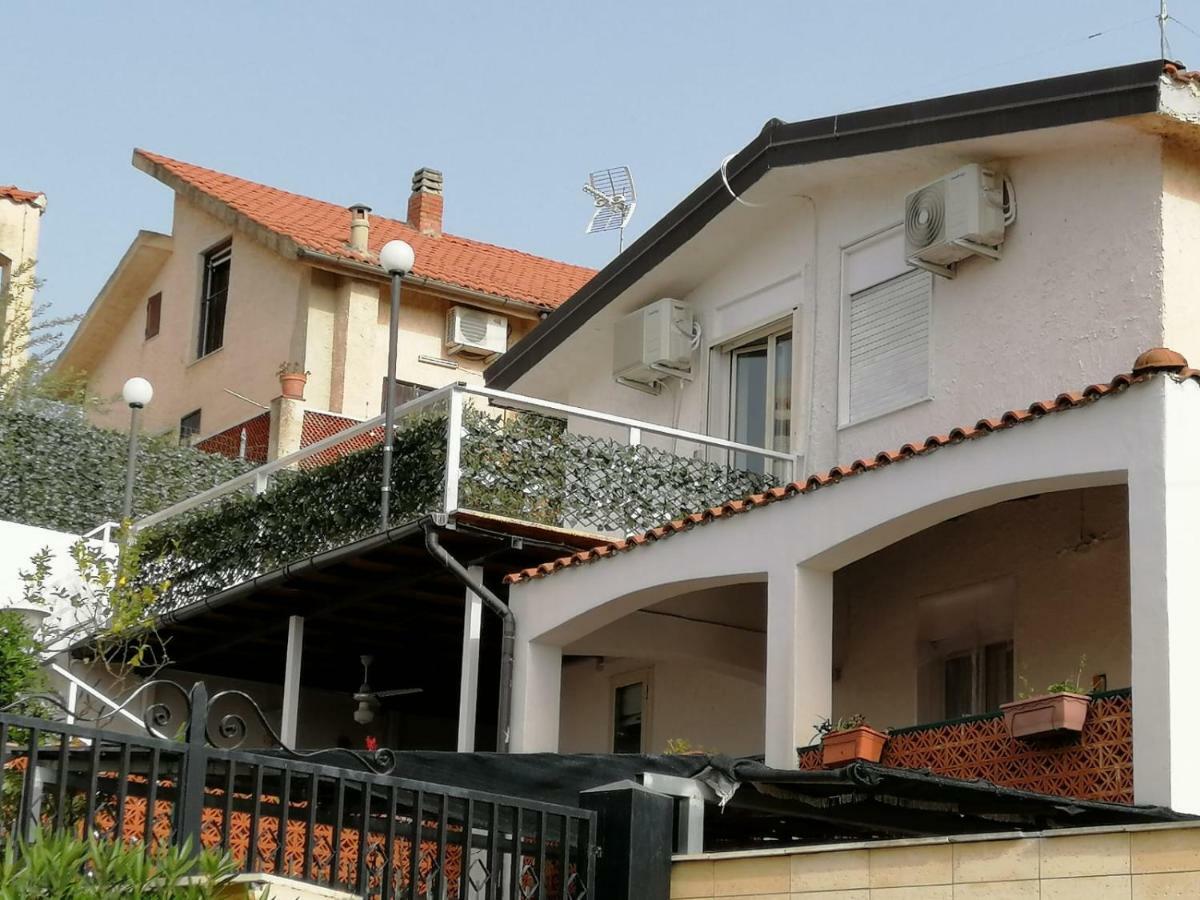 Villetta Sul Mare In Residence بروكولي المظهر الخارجي الصورة